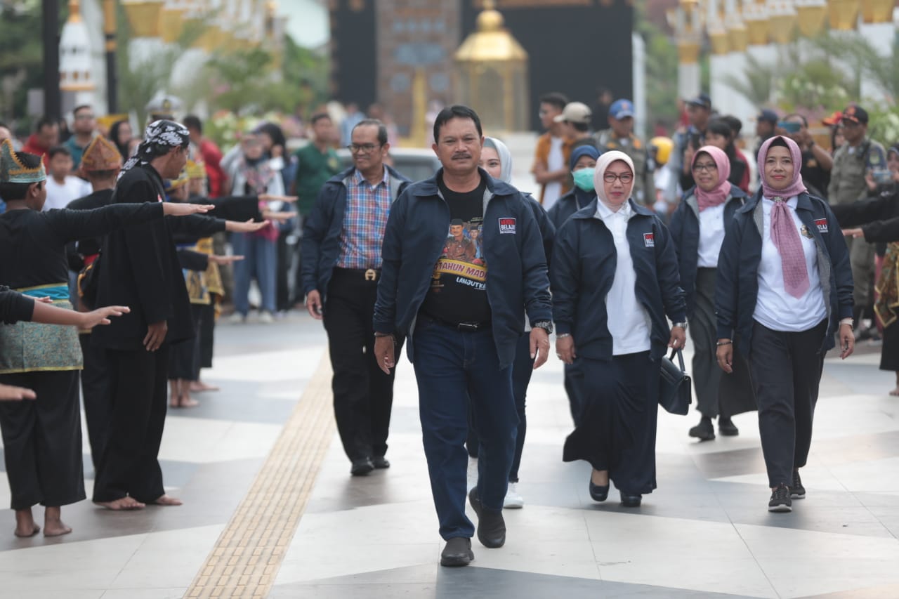 Tinjau Stand Pameran dan Saksikan Gelar Kreativitas Siswa, Wali Kota Harap Potensi Siswa Tersalurkan